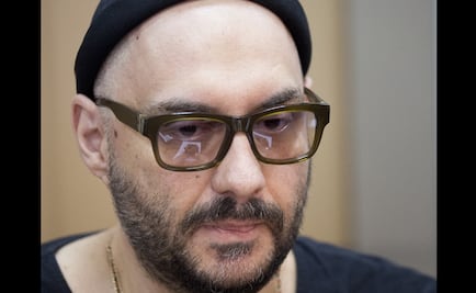 Aplazan arresto domiciliario a director teatral acusado de corrupción