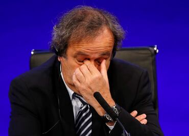 Piden expulsar a Platini de por vida