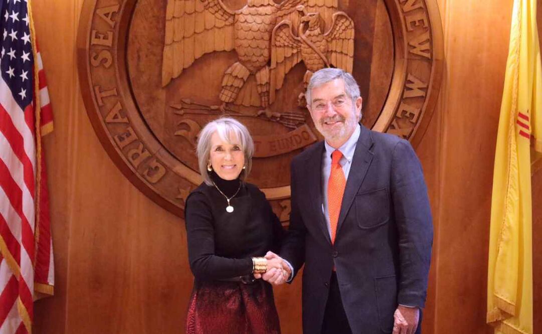 Canciller Juan Ramón de la Fuente con Michelle Lujan Grisham. Foto: Especial
