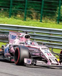 Checo Pérez se disculpa por provocar dos contactos