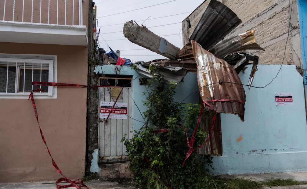 Este domingo la zona de la explosión permanecía acordonada y los predios destruidos tenían tapiales; se prevé que este lunes comience la demolición.
(13/09/26)
Foto: Hugo Salvador / EL UNIVERSAL