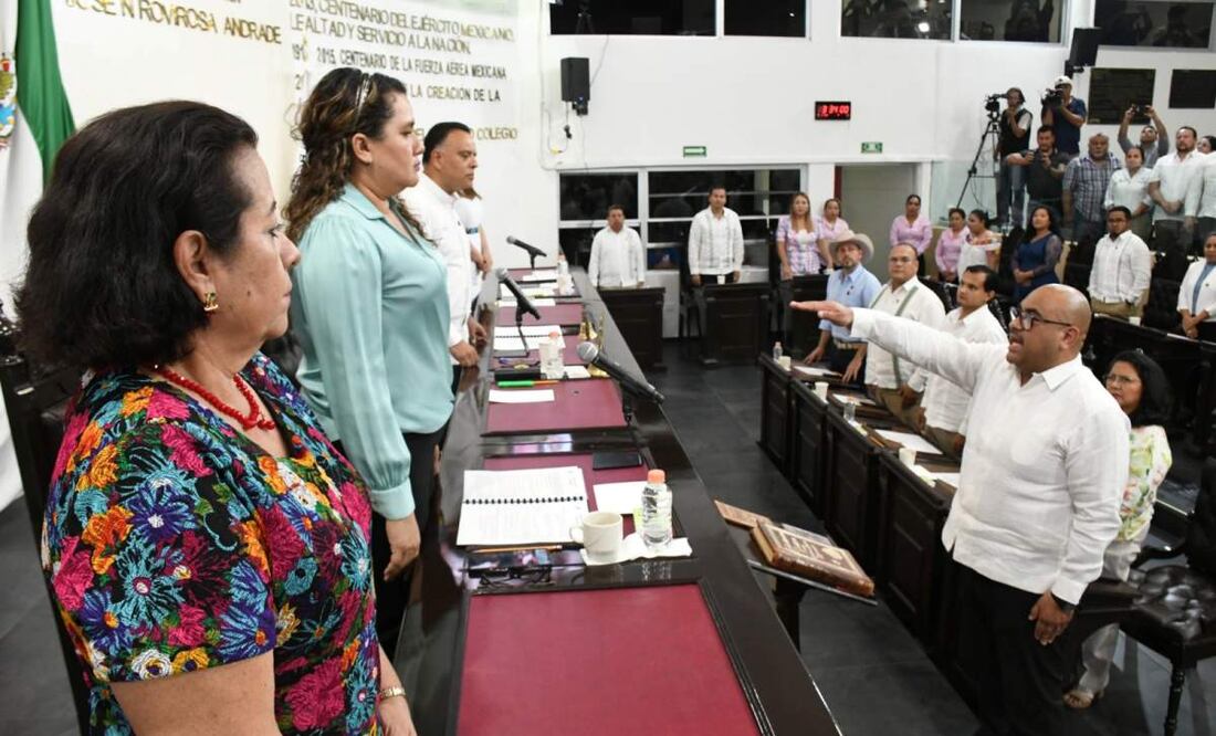 Toma de protesta del nuevo Fiscal de Tabasco, Óscar Tonatiuh Vázquez Landeros (10/04/2025). Foto: Especial