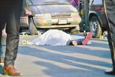 En minutos, balean a dos en la colonia Morelos