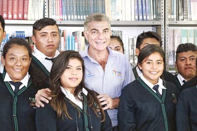 Entregan en Tehuitzingo, Puebla, colegio rehabilitado tras el 19-S
