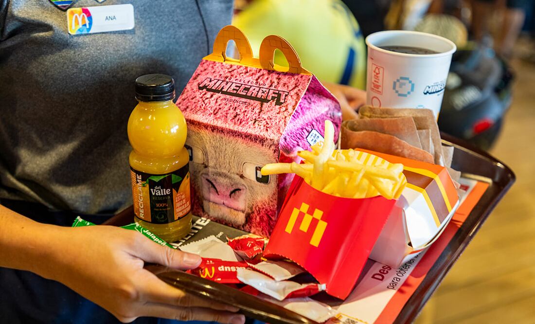 El nuevo McDonald’s temático de Minecraft en CDMX ofrece una experiencia visual única, con decoración cúbica, figuras coleccionables y un menú especial inspirado en el videojuego