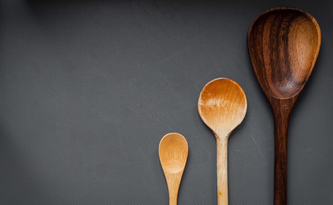 La madera absorbe la humedad y puede generar moho. Imagen: Unsplash