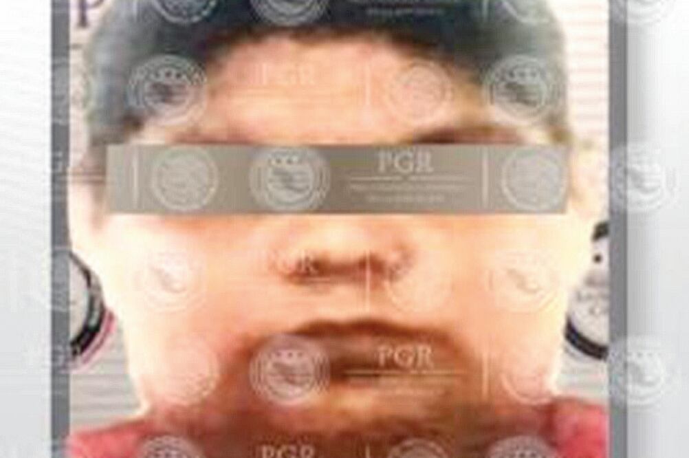 Captura limpia. La PGR informó que la detención de José Óscar García Ramírez, El Cabús, y de su esposa se logró sin hacer ni un solo disparo (PGR)