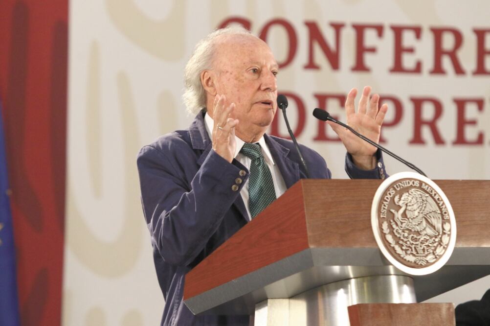 El 27 de mayo, el Presidente nombró a Víctor Manuel Toledo como nuevo titular de la Semarnat, quien es doctor en Ecología por la UNAM. Foto/ARCHIVO EL UNIVERSAL
