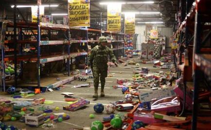 Unrest over Mexico gasoline price hike erupts into looting