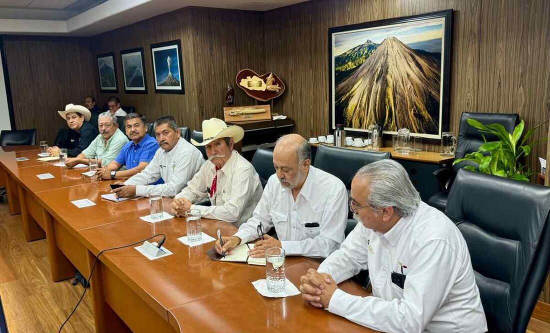 Los agricultores tamaulipecos, fueron recibidos por Víctor Villalobos Arámbula Secretario de Agricultura y Desarrollo Rural (SADER), quien se comprometió a agendar la nueva reunión donde esperan, este presente el Gobernador Américo Villarreal. Foto: Especial