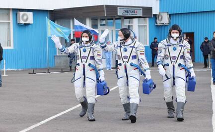 En medio de la guerra, Rusia envía cosmonautas a la Estación Espacial Internacional