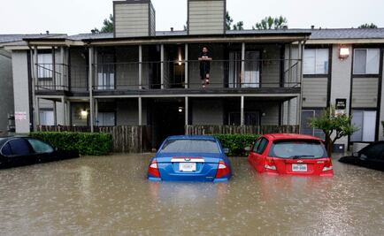Fuertes lluvias paralizan actividades en Houston