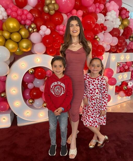 Foto reúne a la hija mayor y a los gemelitos menores de Jorge Salinas