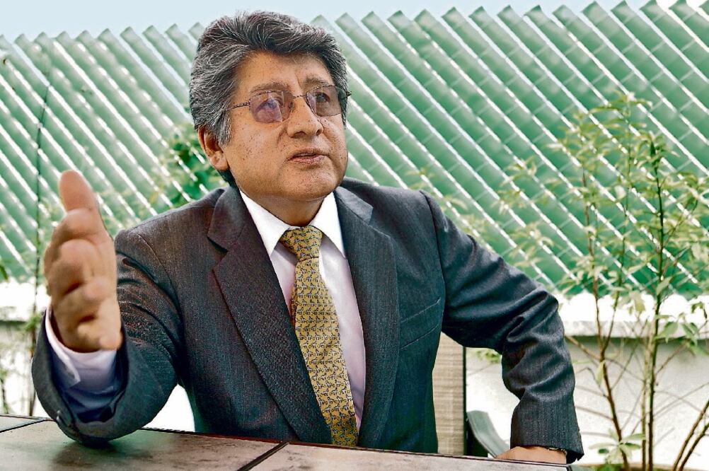 El líder de la bancada en San Lázaro, Francisco Martínez Neri, comentó que es indispensable frenar la violencia de género por causas políticas (ARCHIVO. EL UNIVERSAL)