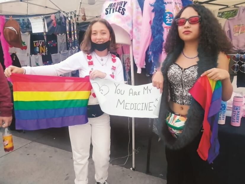 Fans se quedan con ganas de saludo de Harry Styles