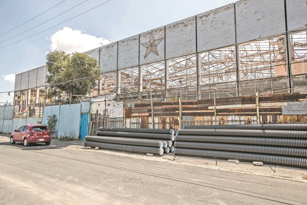 Hay 42 inmuebles orientados a la promoción de vivienda de bajo costo, como el ubicado en Centeno 951, en Iztacalco. Foto: GERMÁN ESPINOSA. EL UNIVERSAL