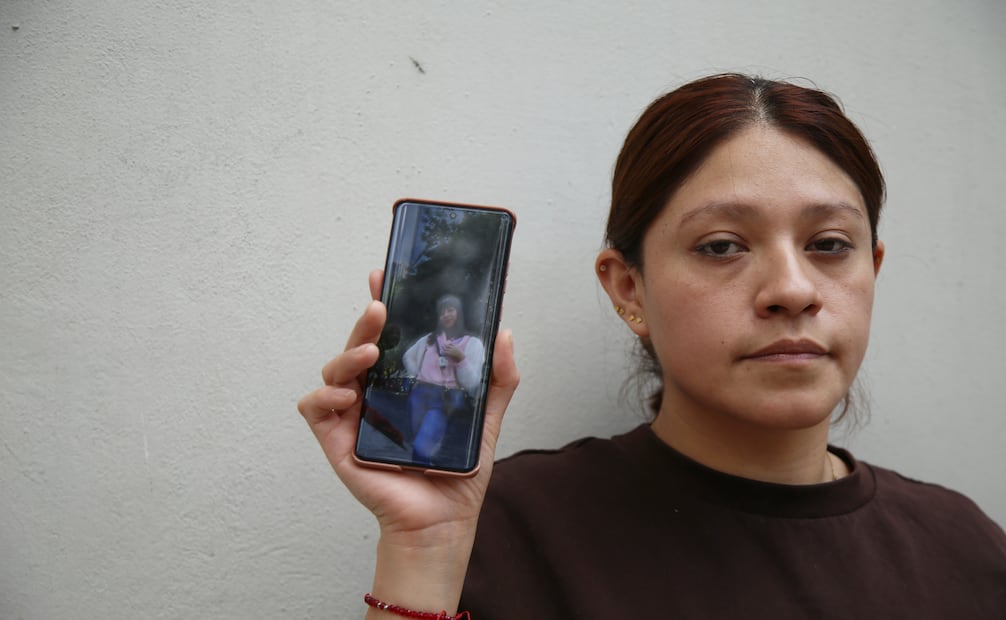Axa exige justicia por su hermana Febe Rojas, presunta víctima de feminicidio el 24 de marzo del 2026. Foto: Brenda Martínez/EL UNIVERSAL
