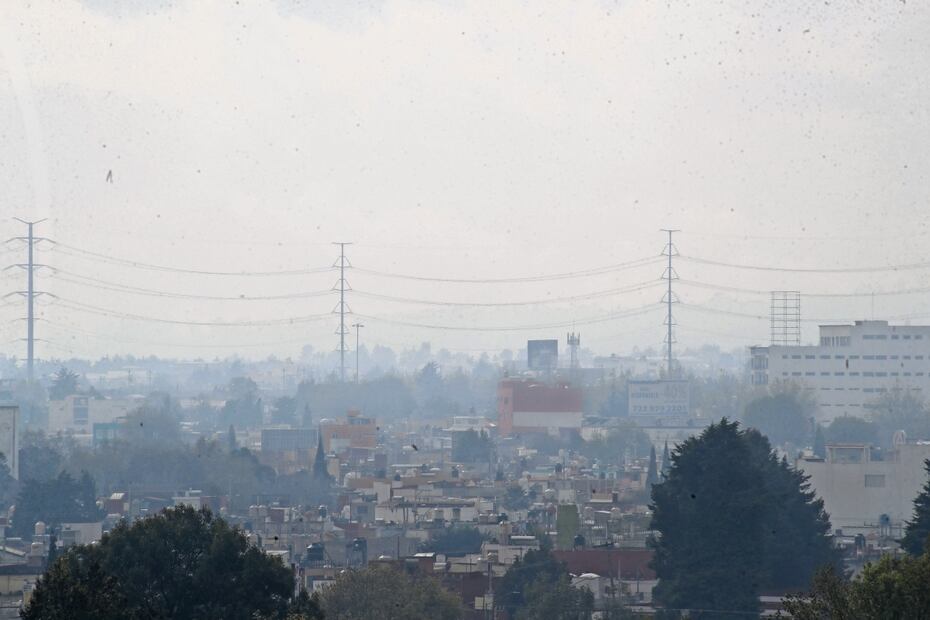 La Fase I de Contigencia Ambiental Atmosférica se activó tras la quema de pirotecnia y otra actividades este 24 de diciembre. Foto: Jorge Alvarado / EL UNIVERSAL