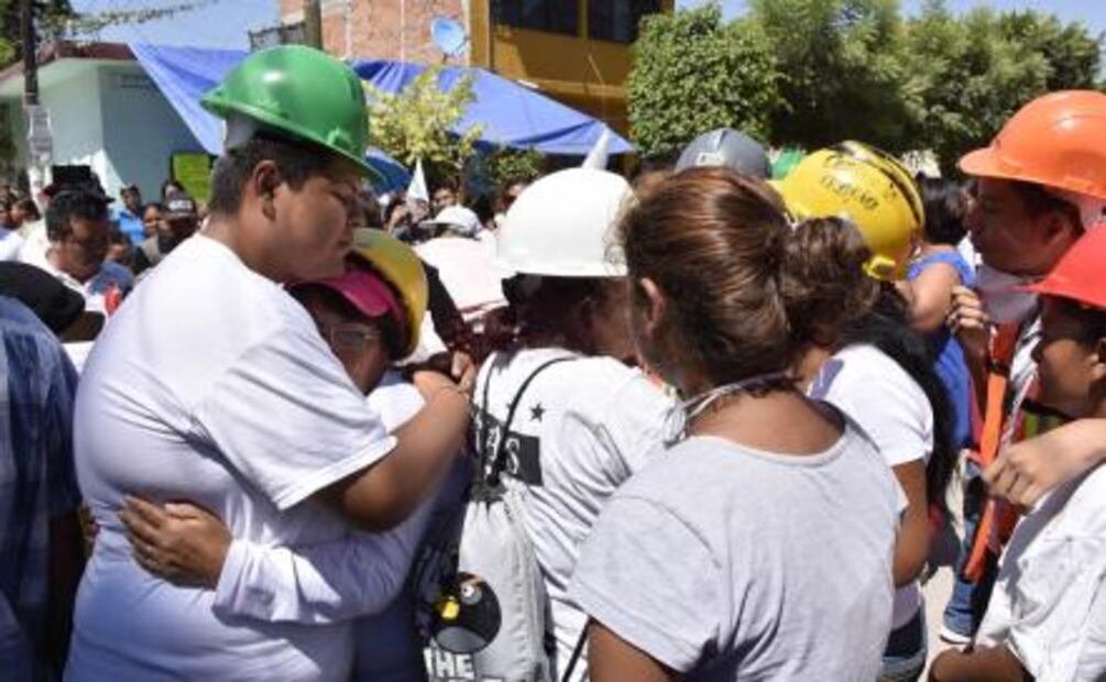 En Morelos: "¡Estamos de pie! ¡Somos sobrevivientes del 19-S!"  