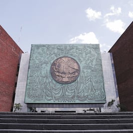 Aseguran en 3.3 mmdp a San Lázaro contra rayos y volcanes