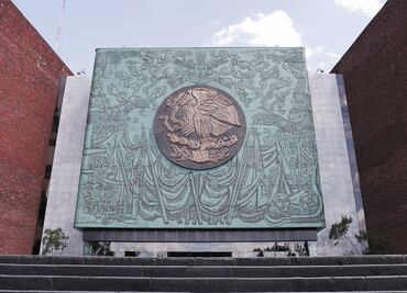 Aseguran en 3.3 mmdp a San Lázaro contra rayos y volcanes