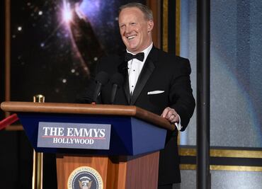 No a todos hizo gracia la aparición de Sean Spicer en los Emmy