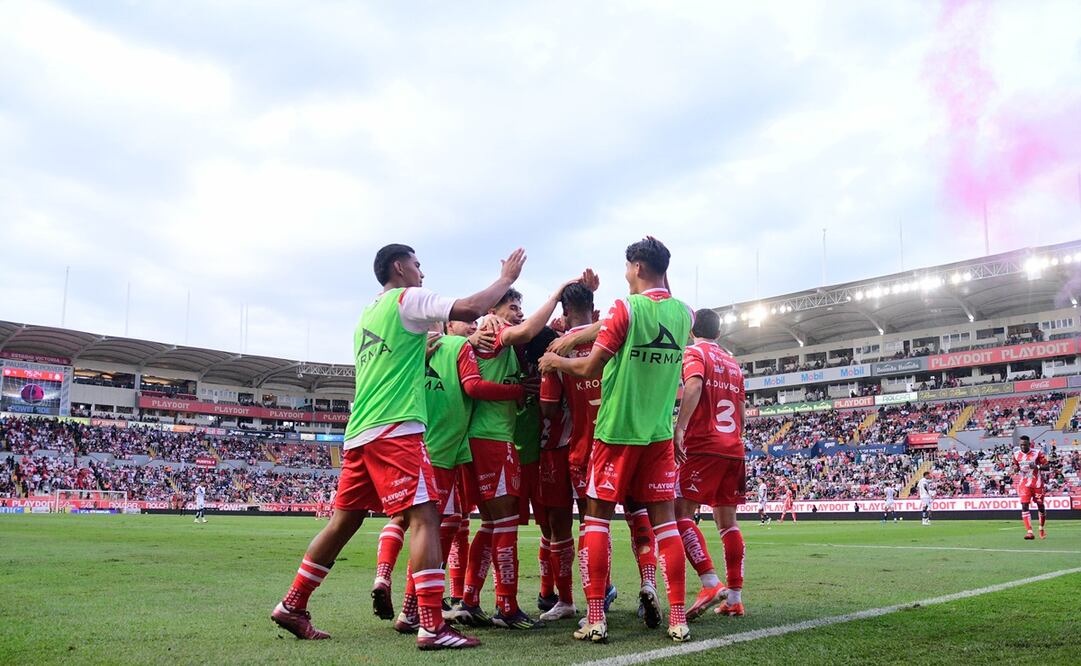 Necaxa en festejo, tras imponerse ante Puebla durante la segunda fecha del Apertura 2024 - Foto: Imago7