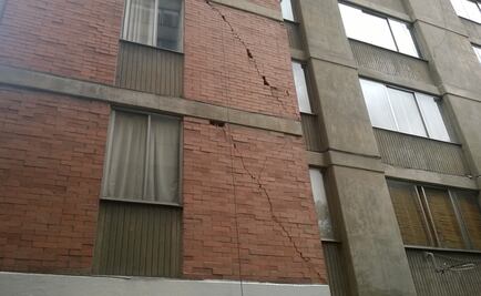 Damnificados por sismo exigen ayuda de gobierno de Tlalnepantla