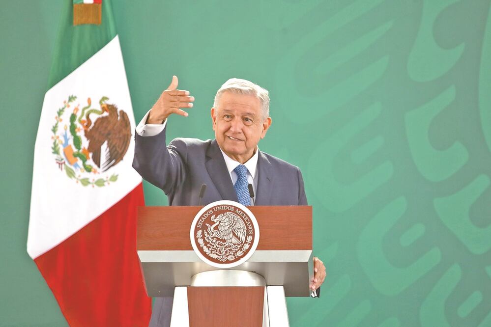 El presidente Andrés Manuel López Obrador dice que no todo lo que se menciona en la denuncia puede ser cierto, por lo que la FGR deberá investigar. Foto: PRESIDENCIA