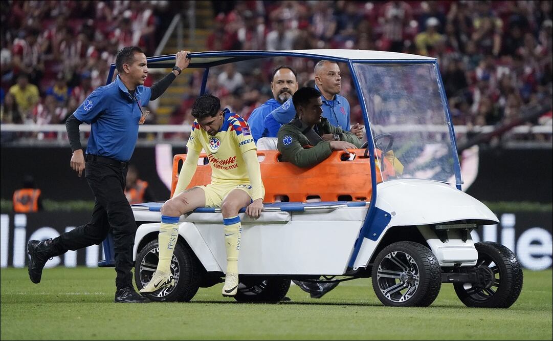 Diego Valdés salió lesionado del Clásico Nacional - Foto: Imago7