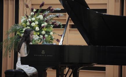 La niña María Hanneman se lleva los aplausos en el Festival Internacional de Música de Morelia   