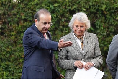 Navarrete y Sánchez Cordero acuerdan comunicación directa