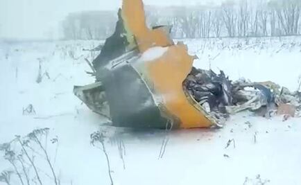 Se estrella un avión con 71 pasajeros cerca de Moscú