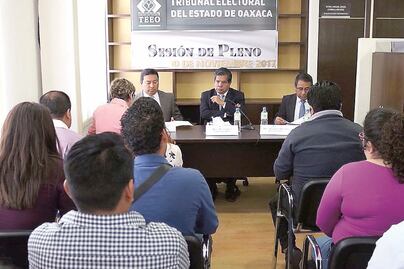 Entre polémica, otorgan registro a partido de mujeres