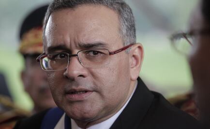 FGR denuncia a ex Presidente de El Salvador por evasión fiscal; piden su captura