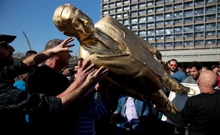 Artista confronta a gobierno israelí con una estatua