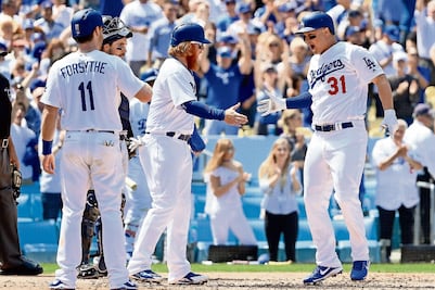 Grand slam de Pederson en el triunfo de Dodgers
