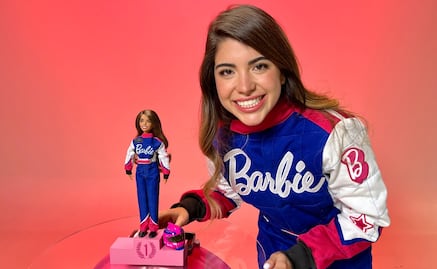 Así es la Barbie de Regina Sirvent, piloto mexicana en la NASCAR