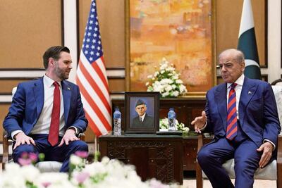 Paquistán, de paria a mediador regional