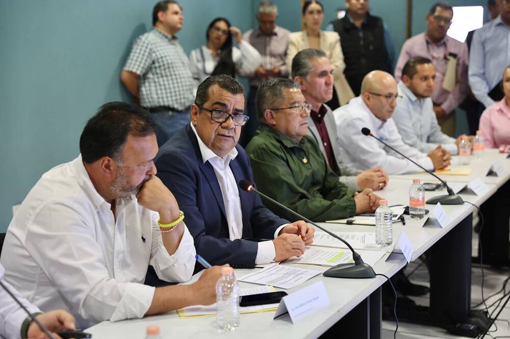 Comité Interinstitucional para la defensa del Lago de Pátzcuaro. Foto: Especial