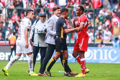 Errores pondrían en riesgo certificación del VAR en la Liga MX