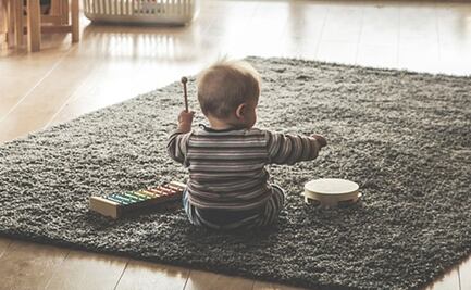 Niño causa furor al preferir "I Was Made for Lovin' You" de Kiss, en lugar de canciones infantiles