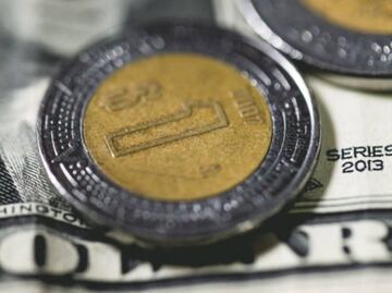 Precio del dólar hoy: Peso liga dos días de ganancias a la espera de anuncio de política monetaria de Banxico