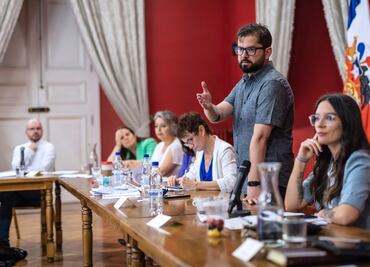 Indulto de Boric a presos del "estallido social" de 2019 desata tormenta política en Chile