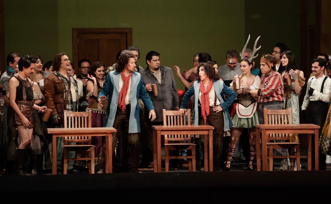 El tenor Jesús León y la mezzosoprano Cassandra Zoé Velasco protagonizan de la ópera "Los cuentos de Hoffmann" que hoy inicia temporada en el Palacio de Bellas Artes. Foto: Iván Stephens/ EL UNIVERSAL