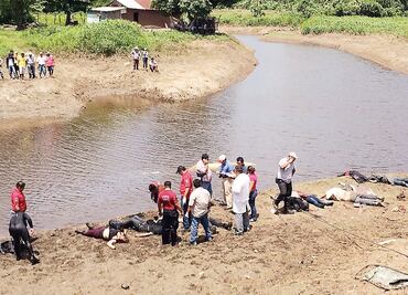 Tras caer camioneta al río, mueren 9 migrantes
