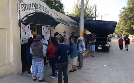 Entre gel antibacterial, cubrebocas y desorden, así inició la jornada electoral en Coahuila 