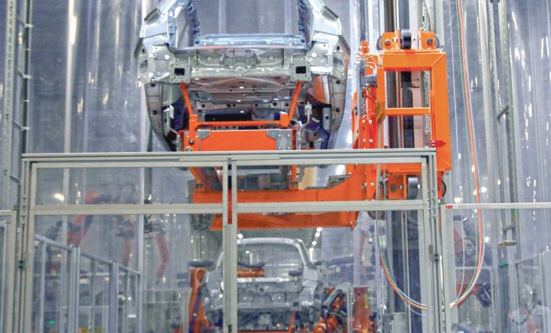 Factura ción. De acuerdo con la Asociación Mexicana de Distribuidores de Automotores, en 2018 se vendieron sólo un millón 421 mil 458 vehículos nuevos. (ARCHIVO EL UNIVERSAL)