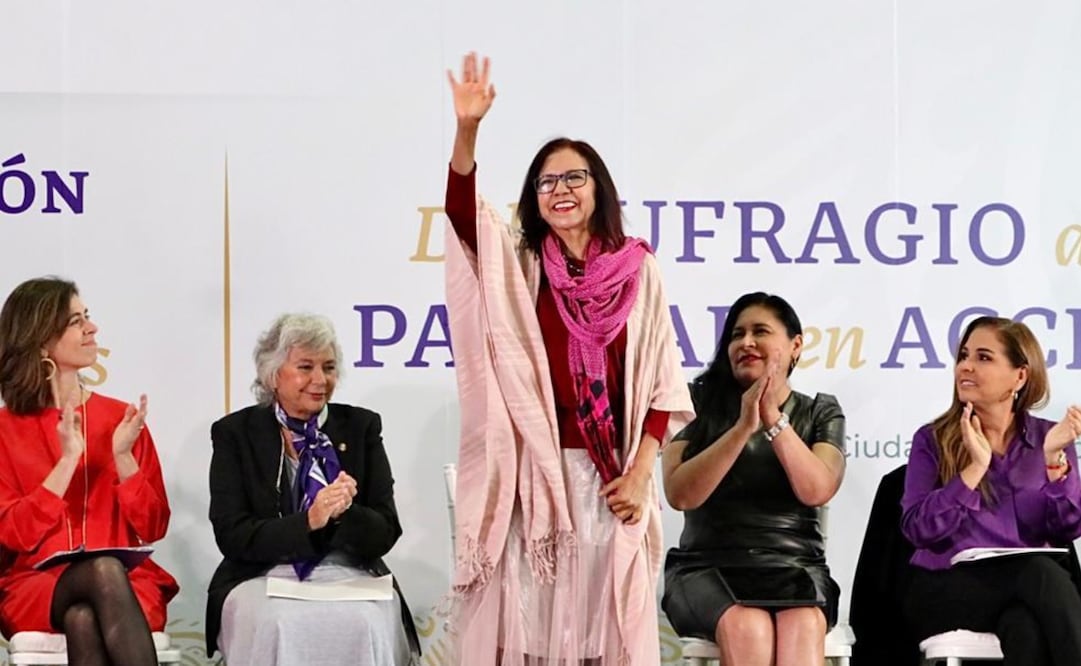 La titular de la SEP participó en la conmemoración de los 70 años del voto femenino. Foto: SEP