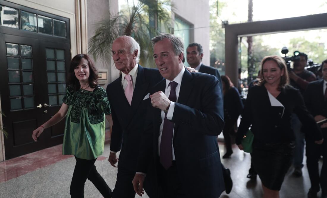 José Antonio Meade a su salida de una reunión privada con industriales. /Alejandra Leyva - EL UNIVERSAL